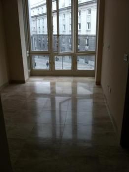 Habitación con ventanal grande